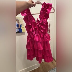 Selling this super cute pink Karlie dress! size L. never worn! MAKE OFFERS!!